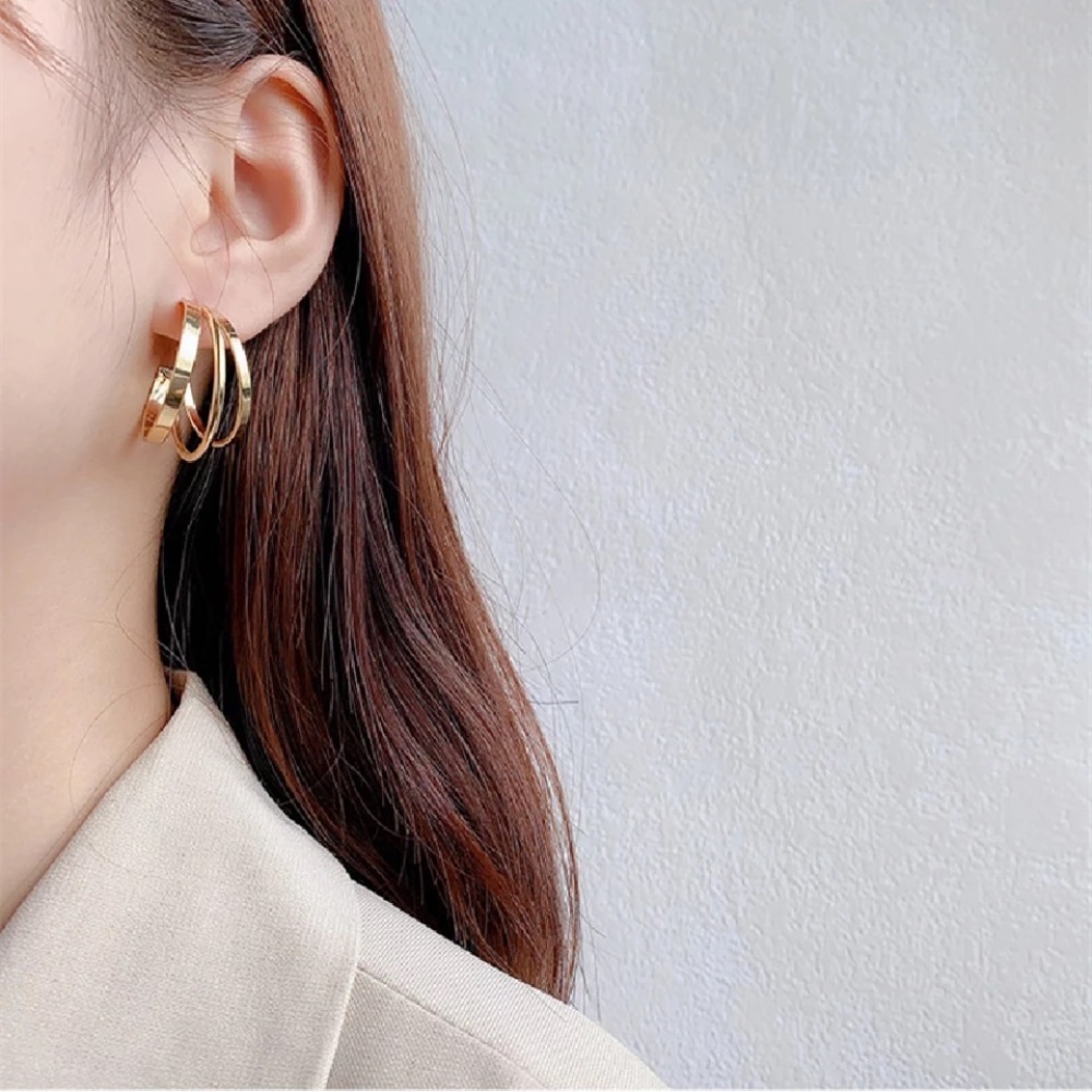 Earrings Earrings - Picture 3 of 6